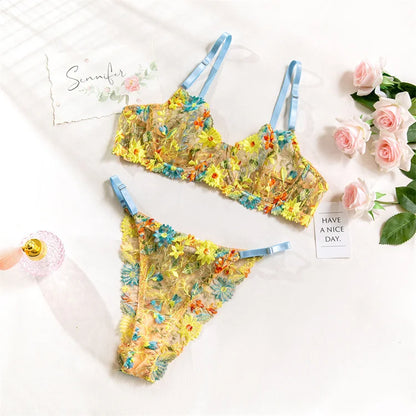 Lace Petal Embrace Set